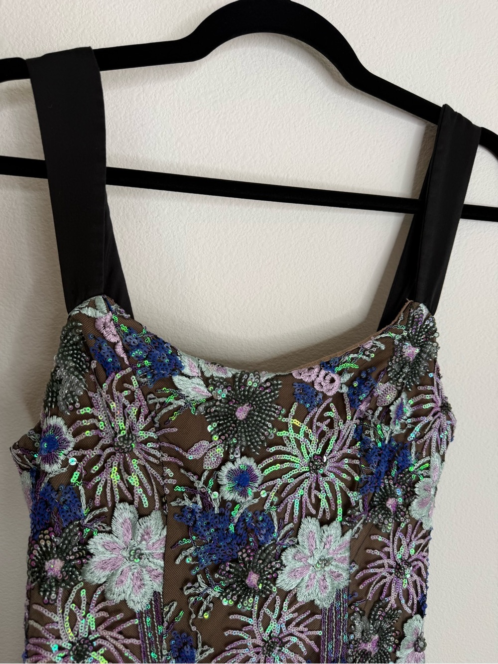 ELLIATT Paige Sequin Mesh Midi Dress Sz Small - Picture 9 of 16